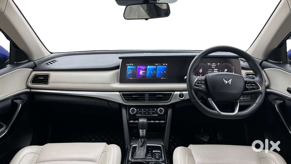 Mahindra Xuv700 2.2 Ax 7 Diesel Mt Luxury Pack Str, 2024, Diesel
