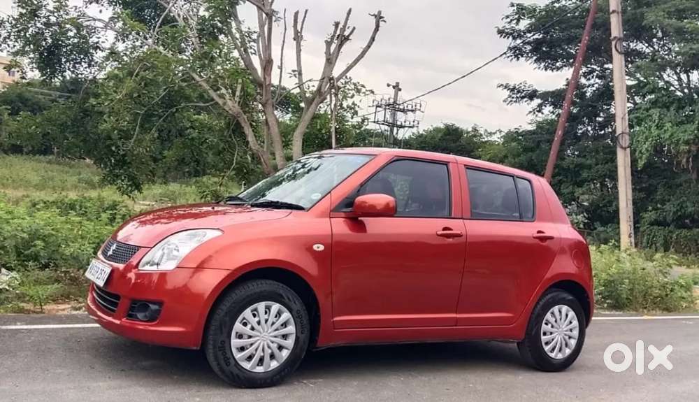 Maruti Suzuki Swift VXI, 2010, Petrol