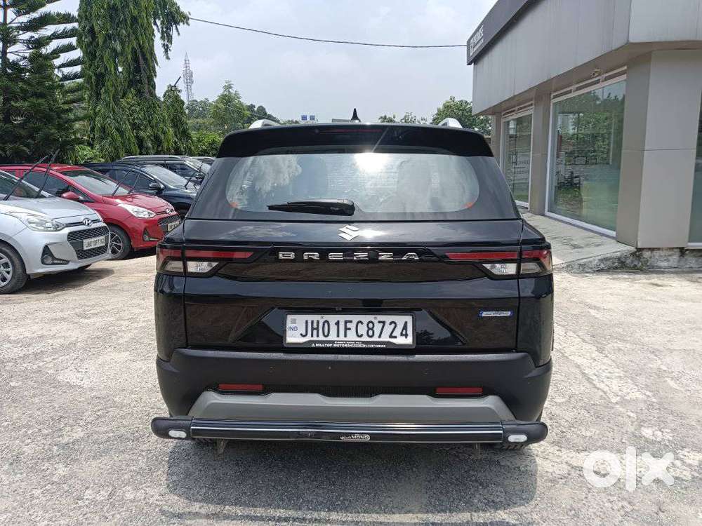 Maruti Suzuki Brezza 1.5 Zxi Smart Hybrid, 2023, Petrol