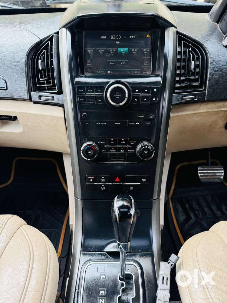 Mahindra Xuv500 At W10 Awd, 2016, Diesel