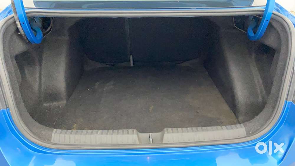 Skoda Slavia 1.0 Tsi Style At, 2022, Petrol