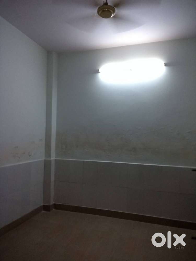 1 bhk room set with toilet bathroom and kitchen independent in palam