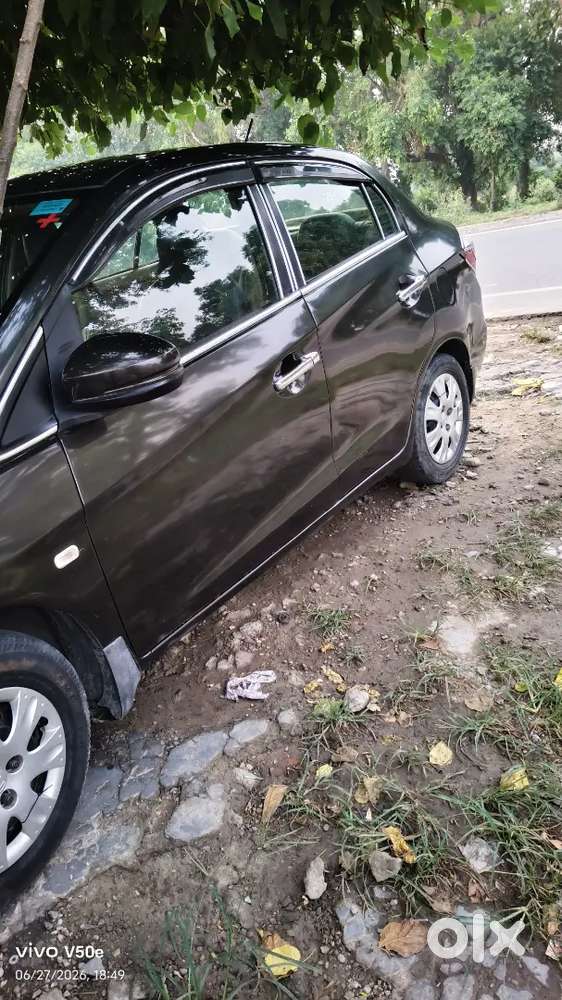 Honda Amaze 2017 Petrol 60000 Km Driven