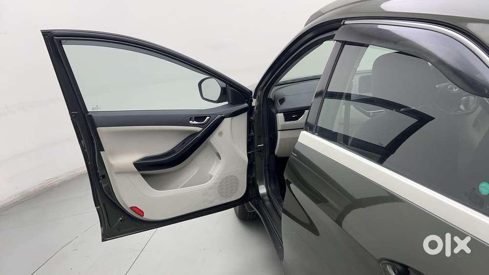 Tata Nexon 1.2 Revotron Xz Plus (s), 2021, Petrol