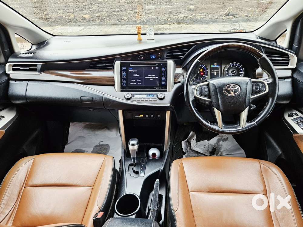 Toyota Innova Crysta 2016 Diesel Well Maintained