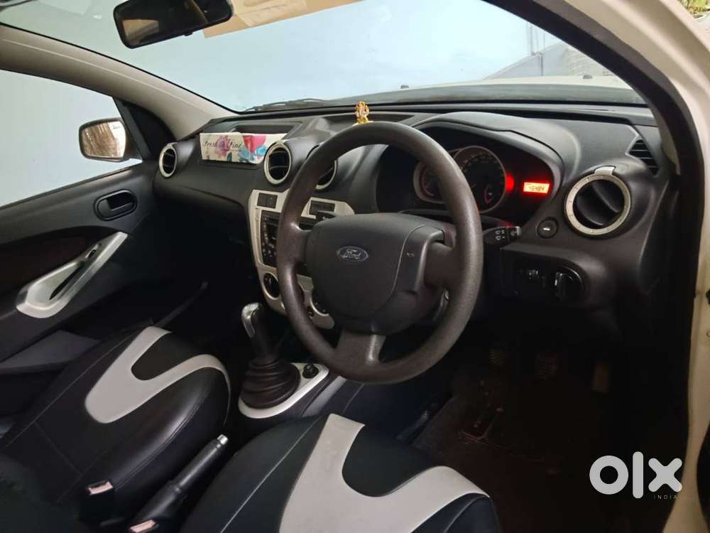Ford Figo Zxi 2011