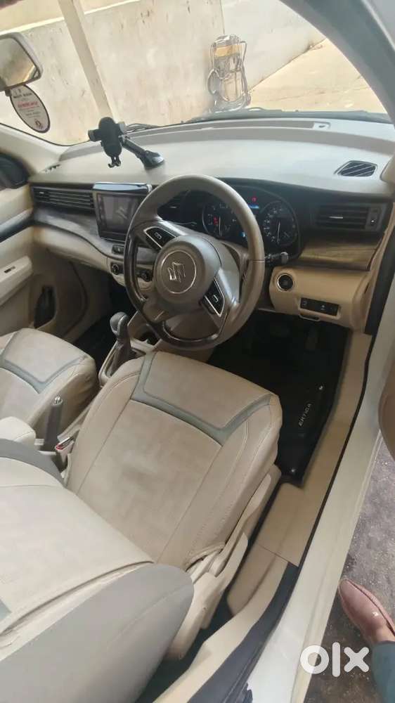 2025 Maruti Suzuki Ertiga Zxi+ At Shvs Top Model  Single Owner