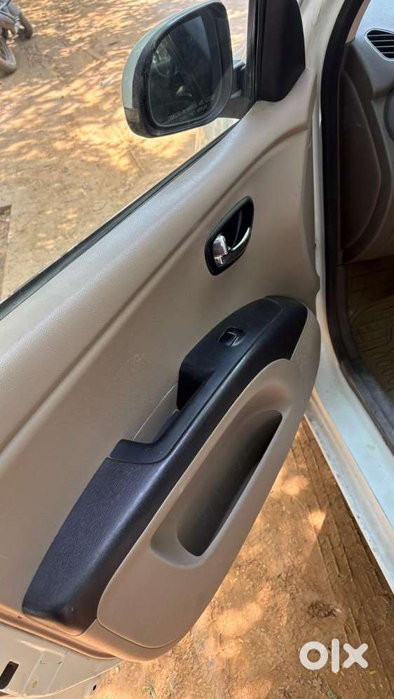Hyundai I10 2011 Petrol Well Maintained