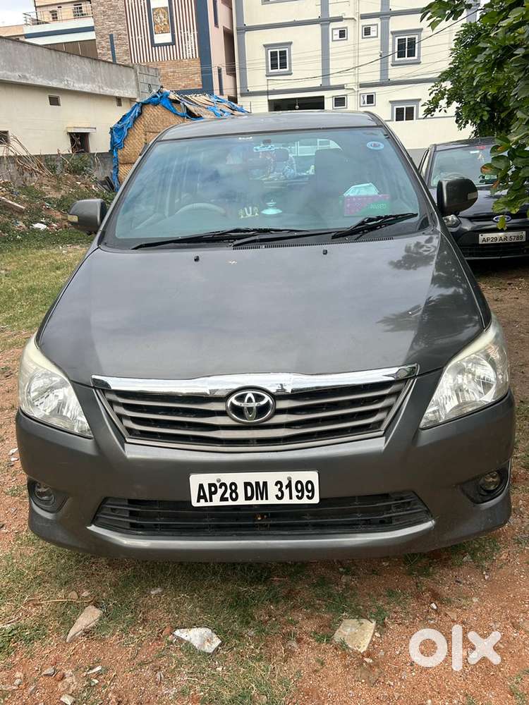 Toyota Innova Diesel 2012