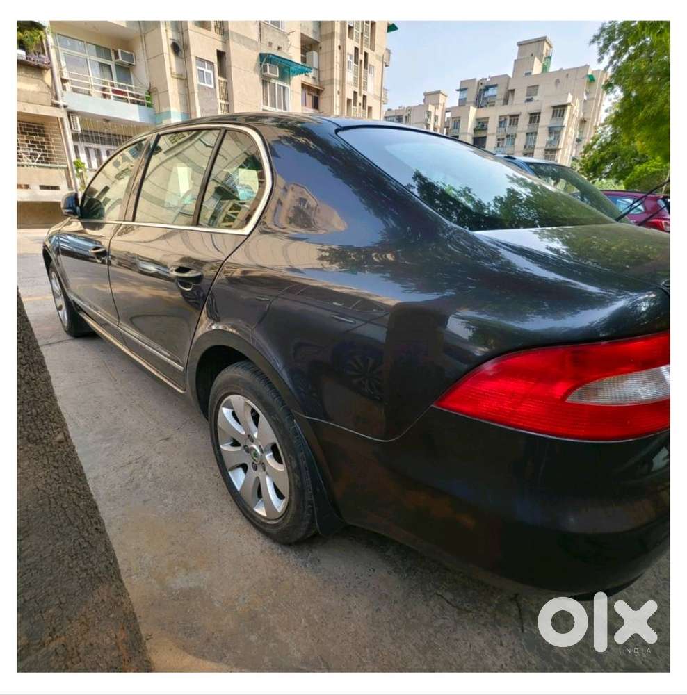 Skoda Superb Sunroof Elegance 1.8 Tsi