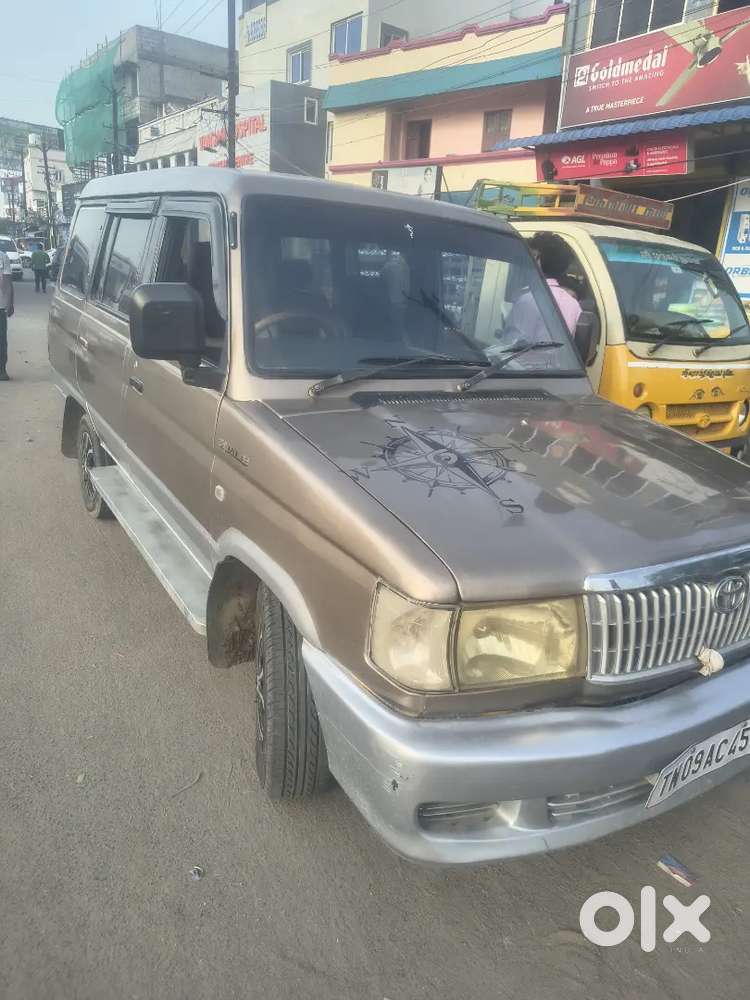 Toyota Qualis 2003  Fc Valid  Good Condition