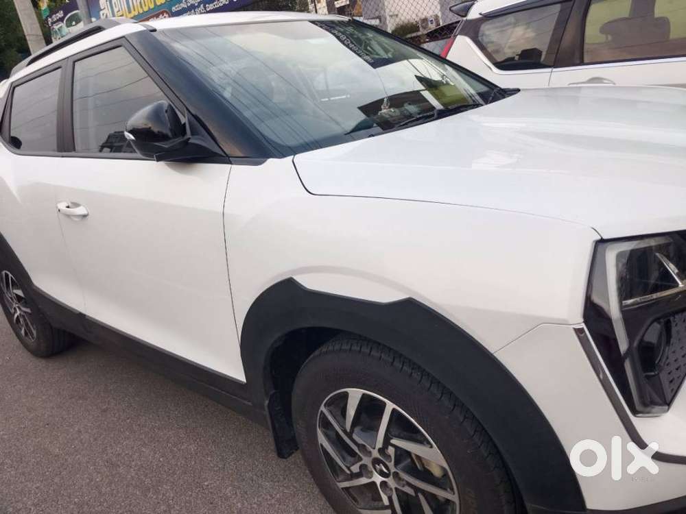Mahindra Xuv 3xo Ax5 Pm Mt, 2024, Petrol