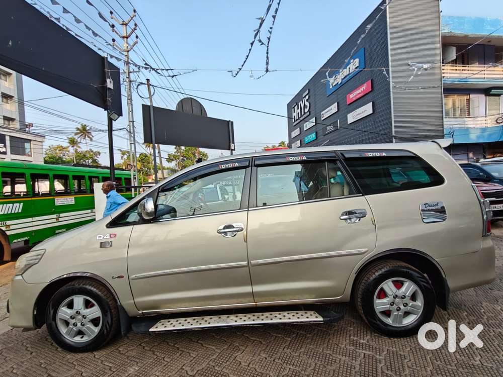 Toyota Innova 2.5 V 7 Str, 2007, Diesel
