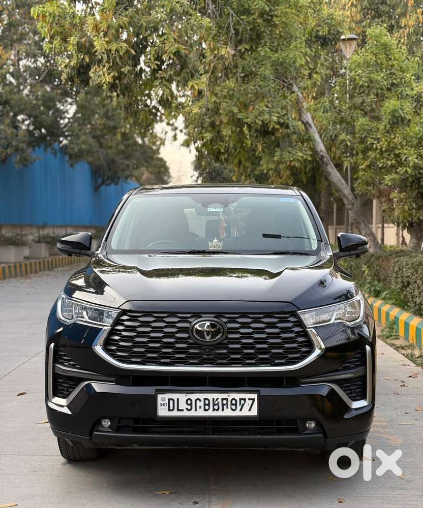 Toyota Innova Hycross 2.0 Zx (o) Hybrid 7 Str, 2025, Petrol