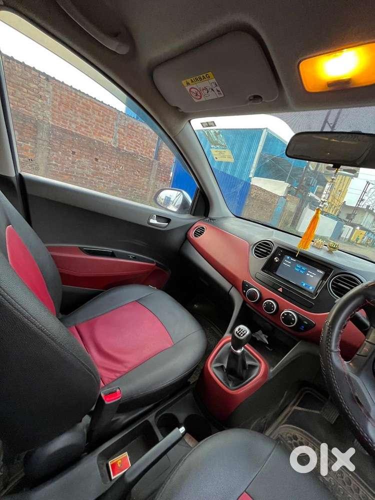 Hyundai Grand I10 1.2 Sportz  2016  42000 Km  First Owner  White