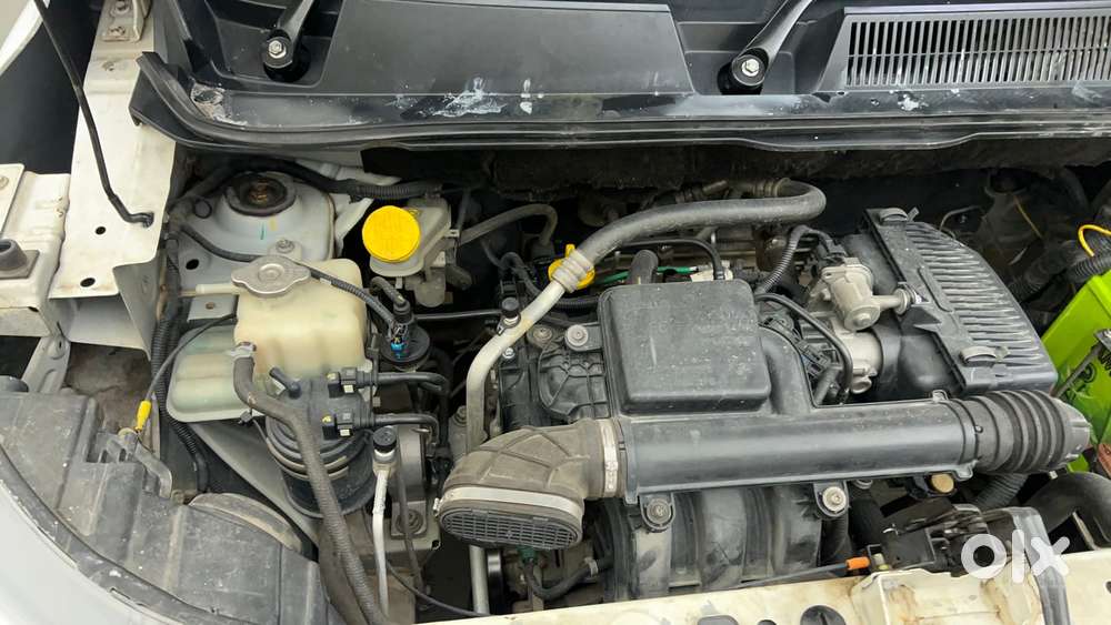 Renault Triber Rxz, 2020, Petrol