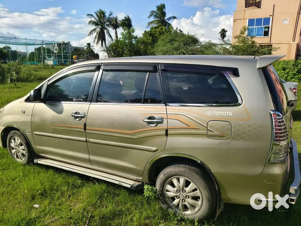 Toyota Innova 2.5 V 2011 Diesel