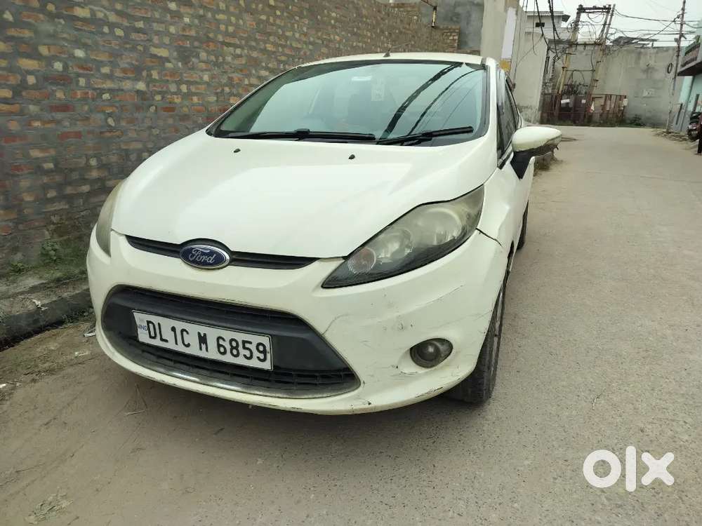 Ford Fiesta 2012 Cng & Hybrids 72000 Km Driven