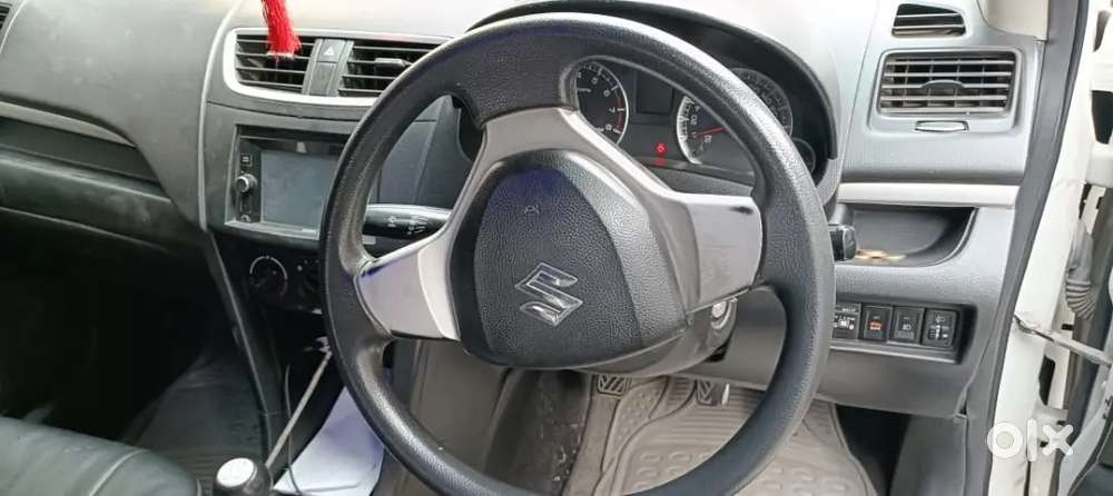 Maruti Suzuki Swift Vxi 2016