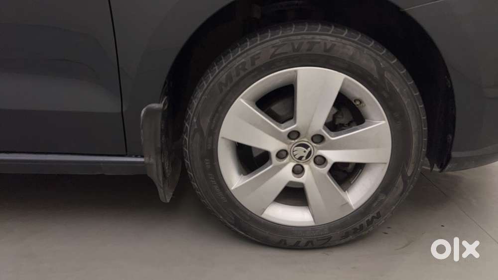 Skoda Rapid 1.0 Ambition Tsi, 2021, Petrol