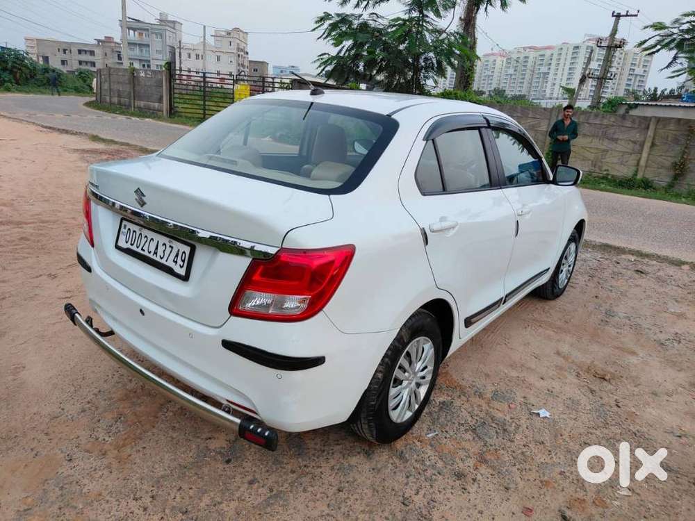Maruti Suzuki Dzire 1.2 Vxi, 2022, Petrol