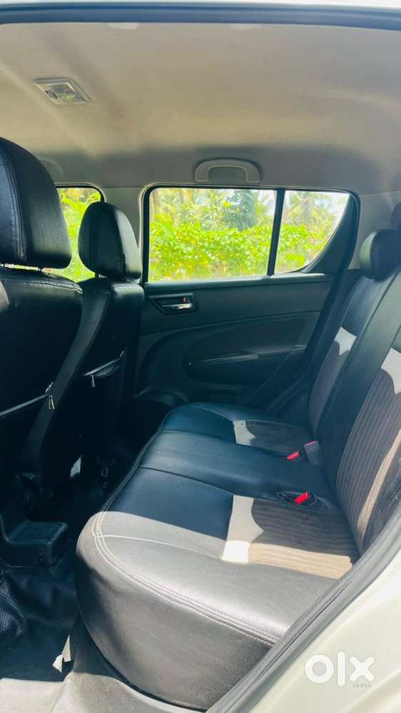 Maruti Suzuki Swift Vxi Abs Bsiv, 2016, Petrol