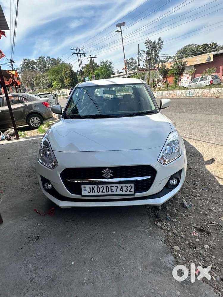 Maruti Suzuki New-gen Swift 2023 Petrol Well Maintained