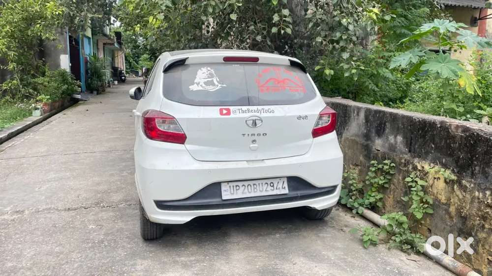 Tata Tiago Petrol Xt