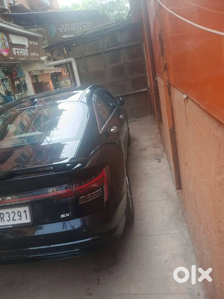 Selling My Verna Ivt Petrol Automatic 1.5