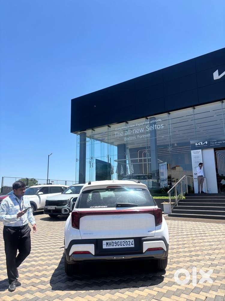 Kia Sonet 2024 Petrol Well Maintained