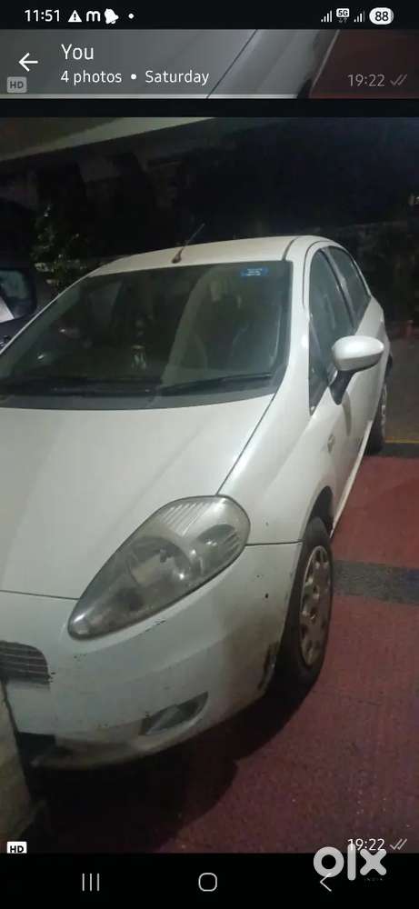Fiat Punto 2013 Diesel 80000 Km Driven