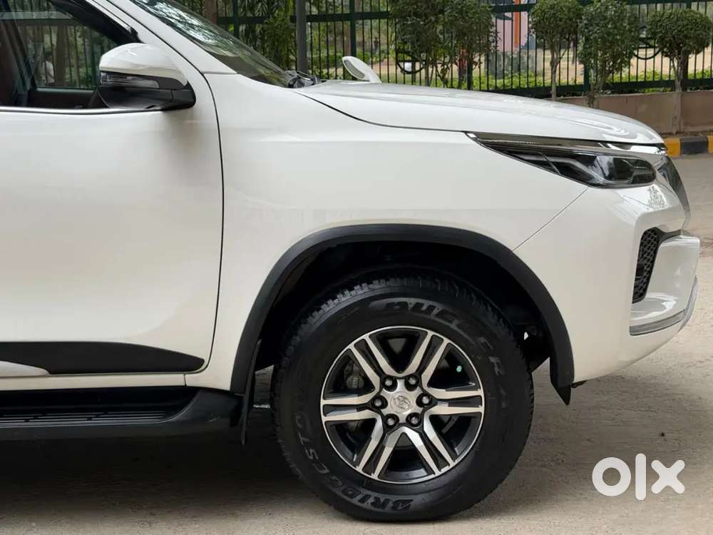 Toyota Fortuner Petrol At 2024