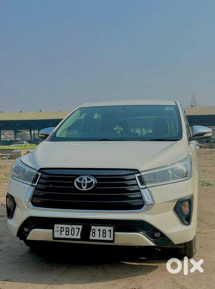 Toyota Innova Crysta 2022vip No Diesel Well Maintained