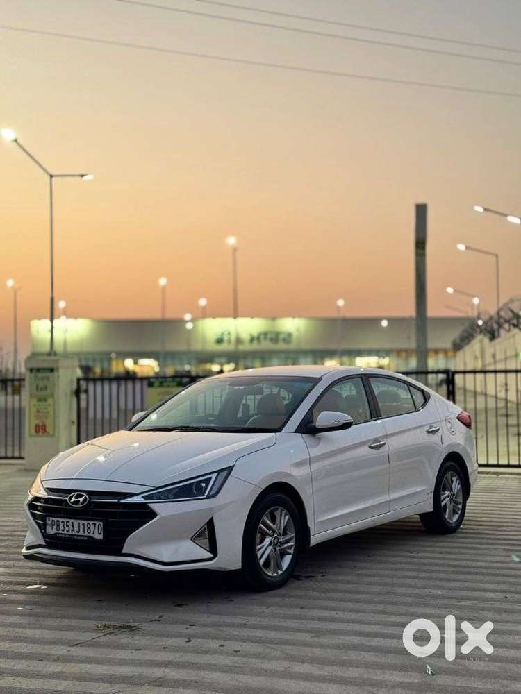 Hyundai Elantra 1.6 S, 2021, Petrol
