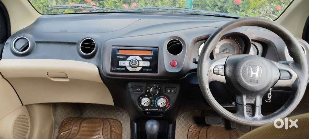 Honda Brio V Automatic, 2013, Petrol