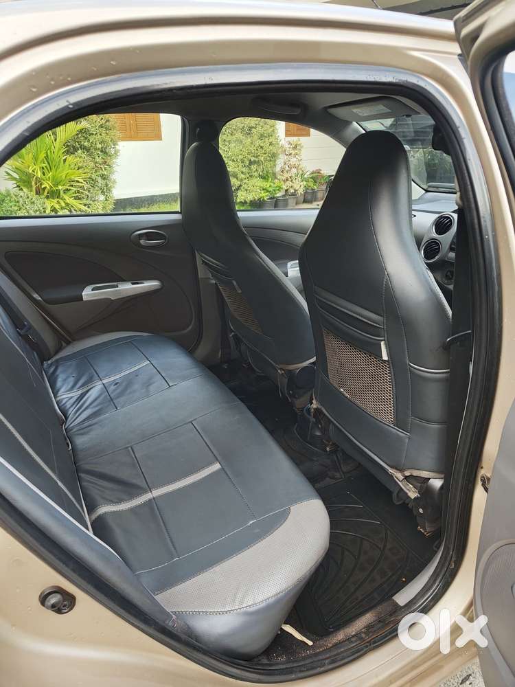 Toyota Etios, 2011, Petrol