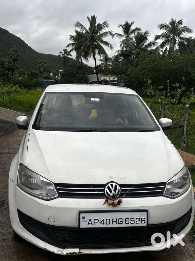 Volkswagen Polo Manual 2010