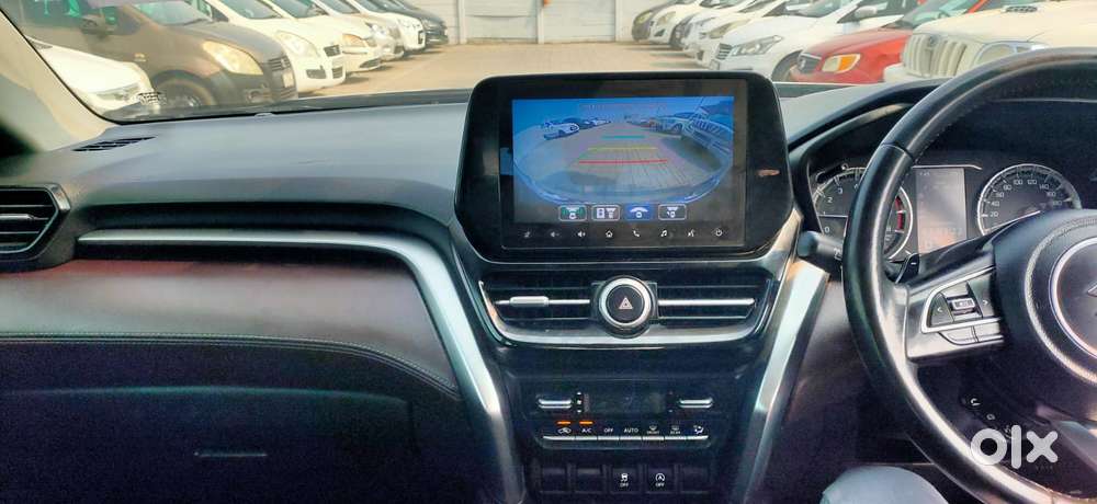 Maruti Suzuki Grand Vitara 1.5 Alpha Smart Hybrid At, 2022, Petrol