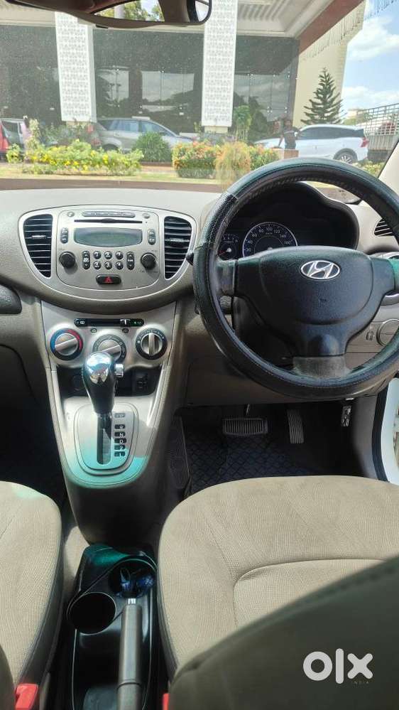 Hyundai I10 Sportz At, 2012, Petrol