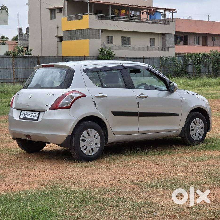 Maruti Suzuki Swift Vxi Abs Bsiv, 2012, Petrol