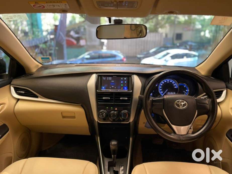 Toyota Yaris J Cvt, 2020, Petrol