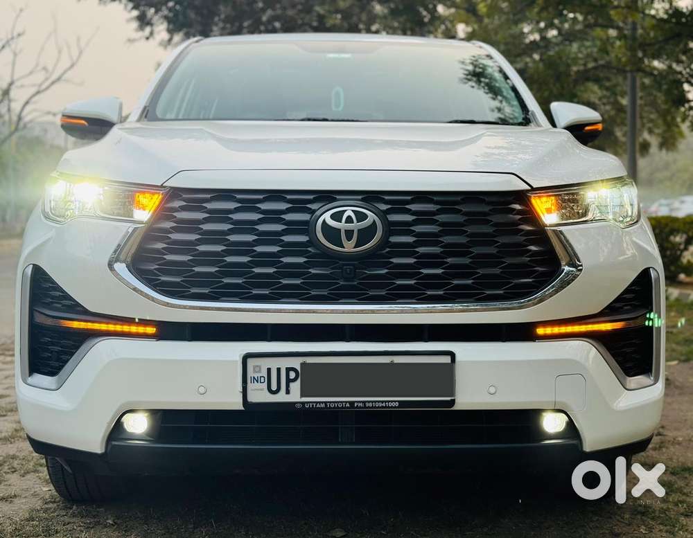 Toyota Innova Hycross 2.0 Vx (o) Hybrid 7 Str, 2024, Petrol