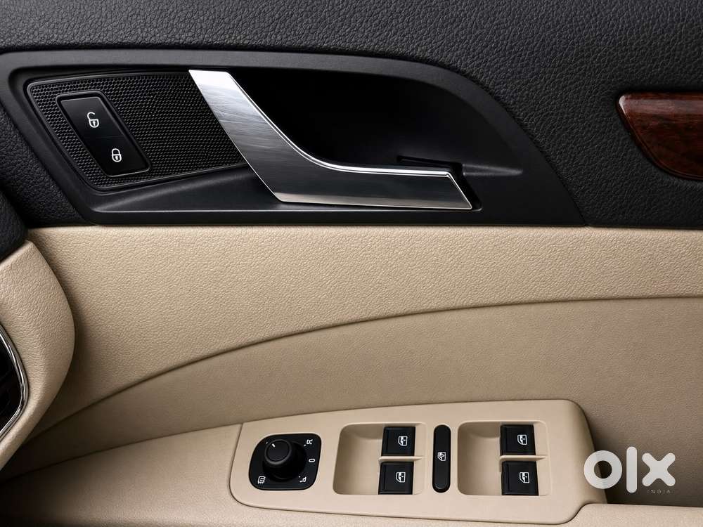 Skoda Superb 1.8 Elegance Tsi At, 2012, Petrol