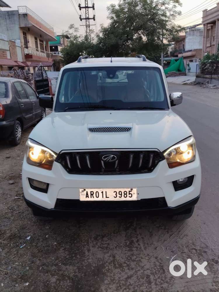 Mahindra Scorpio S10, 2017, Diesel