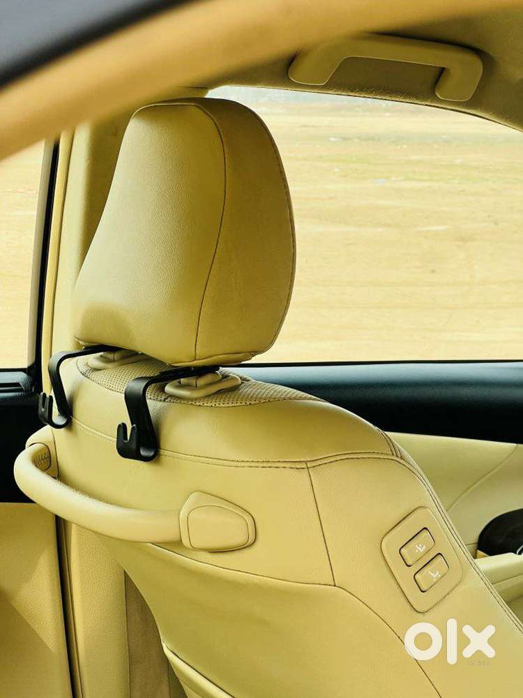 Toyota Camry Hybrid, 2017, Petrol