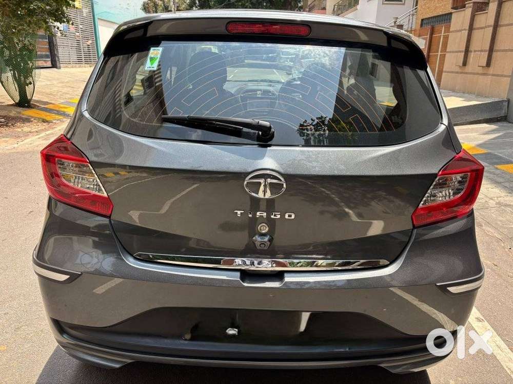 Tata Tiago 1.2 Revotron XZA, 2022, Petrol