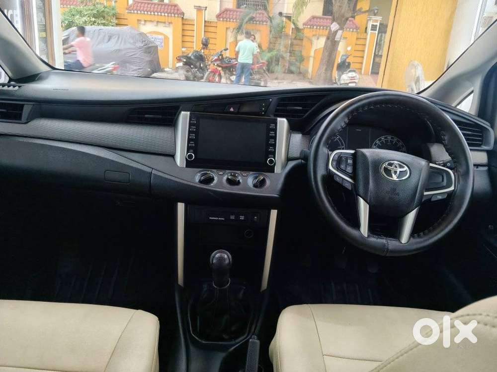 Toyota Innova Crysta 2.4 G Mt 8s, 2024, Diesel