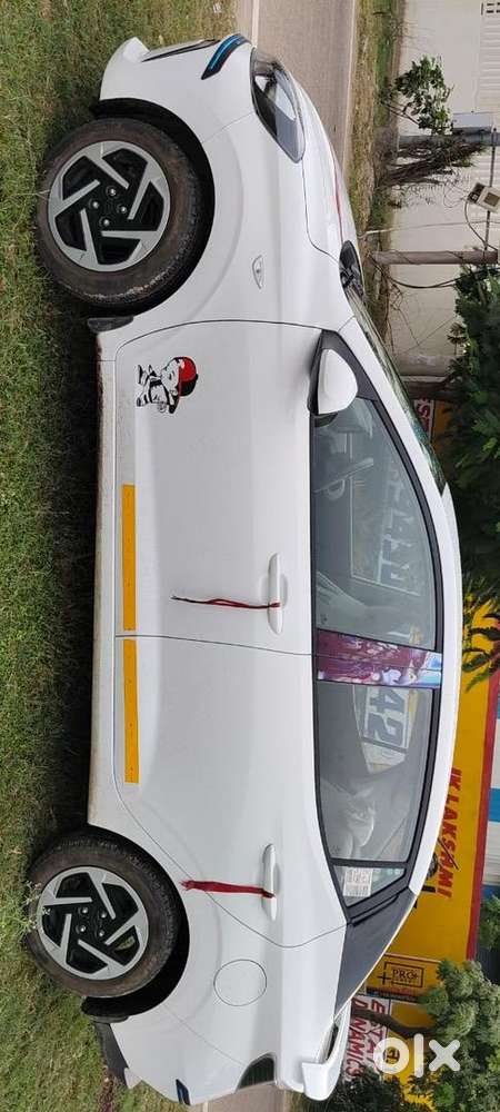 Hyundai Aura 2025 Cng & Hybrids 20000 Km Driven