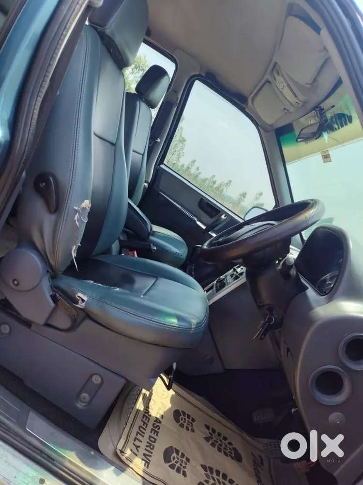 Tata Safari 2009