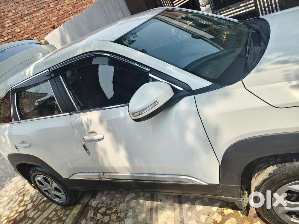 Maruti Suzuki Brezza 2023 Petrol 35000 Km Driven